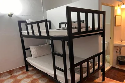 Standard Twin Room — Phuket Old Town Hostel